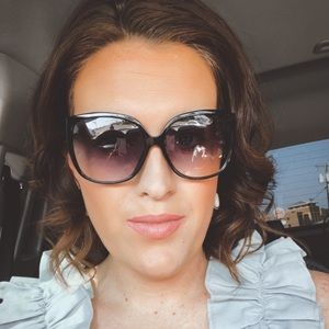 Meet your Posher, Erika